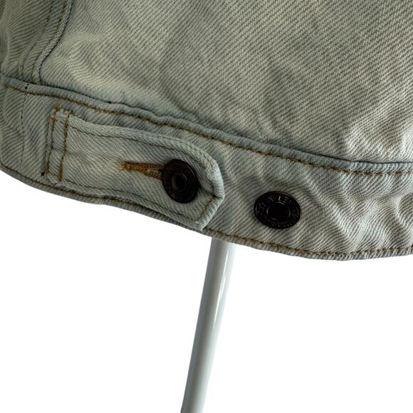Levis - Vintage Sherpa Trucker Jean Jacket, Size 14-16 - Picture 6 of 16